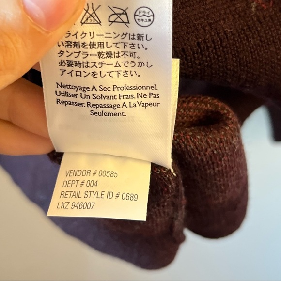 Eddie Bauer Merino Wool V-neck Sweater - Picture 8 of 10